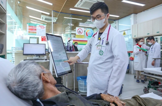 Bệnh án điện tử: Điều dưỡng không còn 'nỗi lo' xin chữ ký hoàn thiện hồ sơ